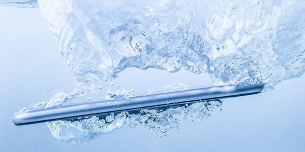 چگونه بفهمیم گوشی ضد آب است